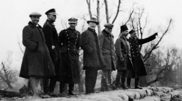  Powódź pod Warszawą w 1929 roku.  