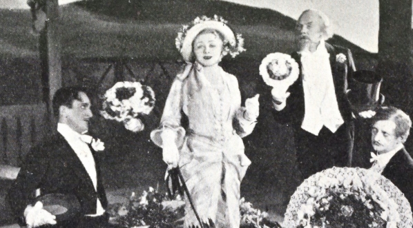  Mieczysława Ćwiklińska w "Klubie kawalerów" (obok: Wegrzyn, Grabowski i Wesołowski).  