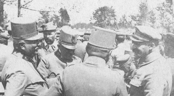  Spotkanie oficerów Komendy Legionów Polskich z oficerami I Brygady w Jeziorku k. Kowla w sierpniu  1916  roku.  