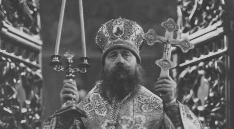  Metropolita Kościoła prawosławnego w Polsce Dionizy Konstanty Nikołajewicz Waledyński w stroju pontyfikalnym.  