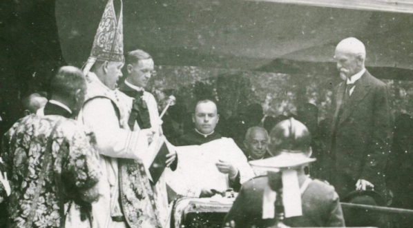  Poświęcenie sztandaru 52 Pułk Piechoty Strzelców Kresowych w Złoczowie 6.09.1924 r. (2)  