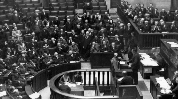  Nocne posiedzenie Sejmu na którym poruszano sprawę Brześcia, Warszawa 26-27.01.1931 r.  