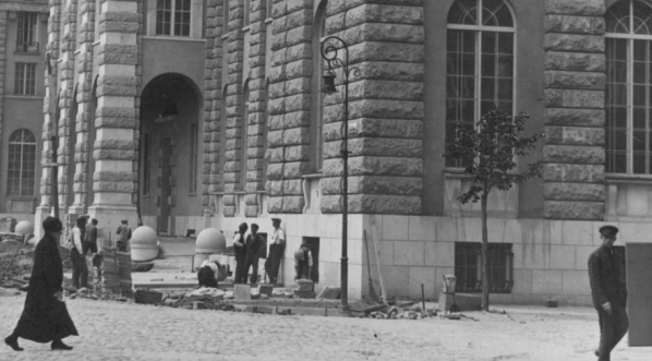  Państwowy Bank Rolny przy ulicy Nowogrodzkiej 50  w Warszawie.  