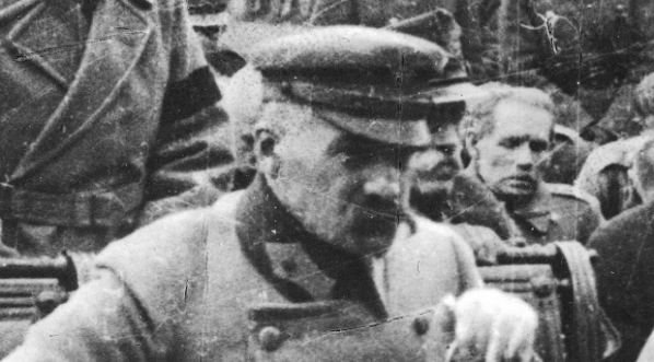  Uroczystości religijne z udziałem Józefa Piłsudskiego w 1919  roku w  Sinaii.  