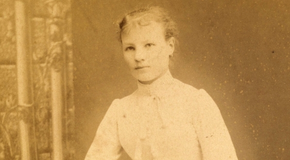  Portret Neli Samotyhowej z pierwszej Komunii Świętej.  