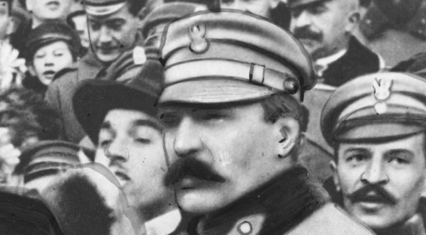  Powitanie Józefa Piłsudskiego na Dworcu Wiedeńskim w Warszawie po przybyciu z Krakowa 12.12.1916 r. (2)  