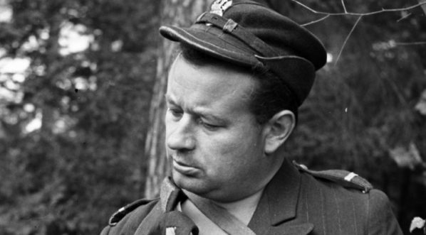  Mieczysław Czechowicz w filmie Jerzego Passendorfera "Barwy walki" z 1964 roku.  