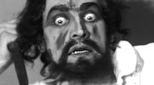  Władysław Surzyński w przedstawieniu "Volpone" Bena Jonsona w Teatrze im. Juliusza Słowackiego w Krakowie w grudniu 1927 roku.  