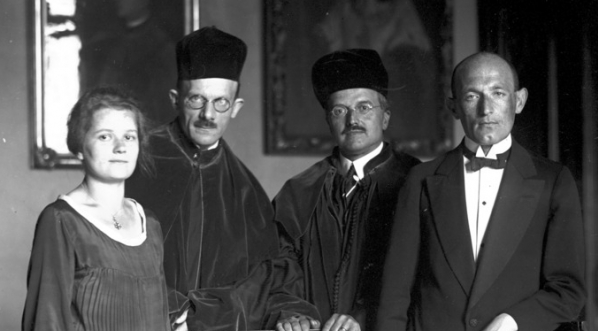  Promocja doktorska Marii Ormickiej i Wiktora Ormickiego na Uniwersytecie Jagiellońskim w Krakowie. (czerwiec 1926 r.)  