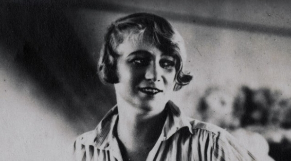 Maria Modzelewska w filmie Aleksandra Hertza "Ziemia obiecana" z 1927 roku.  