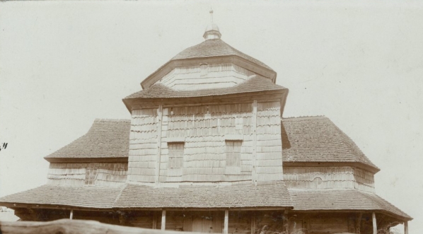  Kazimierz Mokłowski, fotografia cerkwi Zmartwychwstania Pańskiego w Wolicy Derewlańskiej  