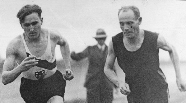  Bieg lekkoatletów na 5000 metrów.  