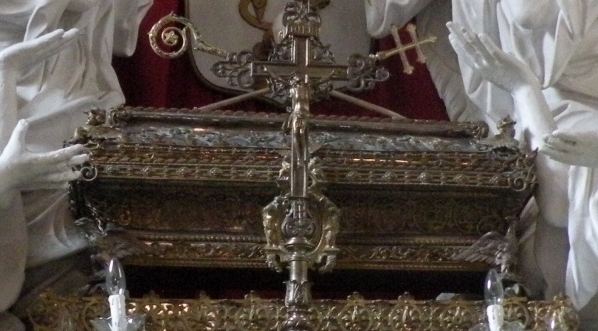  Relikwie bł. Wincentego Kadłubka w opactwie w Jędrzejowie (2).  