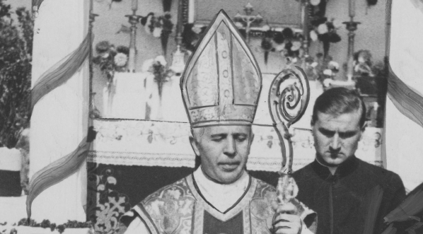  Uroczystość poświęcenia nowych koszar 75. Pułku Piechoty w dzielnicy Nomiarki w Chorzowie 2.06.1934 r.  