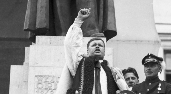  Uroczystość odsłonięcia pomnika Władysława Orkana w Nowym Targu w lipcu 1934 roku.  