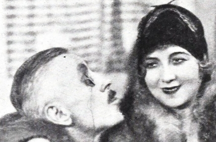  Mieczysława Ćwiklińska i Ludwik Solski w "Lekarzu miłości" Perzyńskiego.  