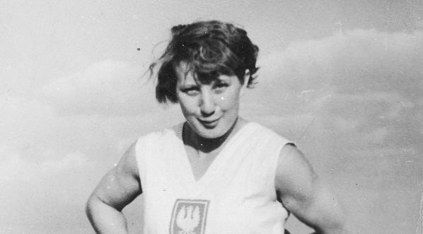  Jadwiga Wajsówna podczas zawodów lekkoatletycznych w Pradze w 1933 roku.  