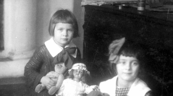  Wanda i Jadwiga, córki Józefa Piłsudskiego  w 1924 r.  