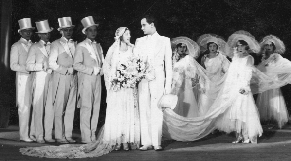  Rewia "Hallo Malicka i Sawan" w Teatrze "Morskie Oko" w Warszawie w styczniu 1931 roku. (3)  