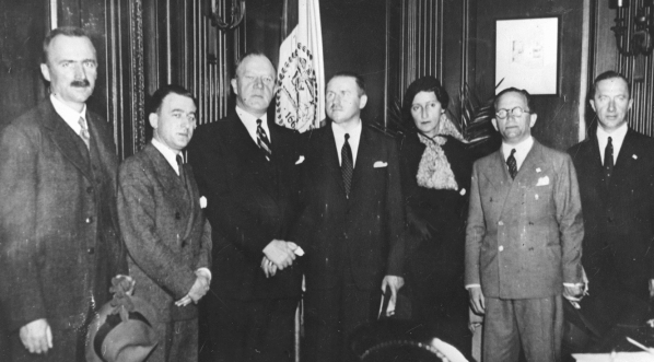  Wizyta delegacji m. Warszawy z prezydentem m.st. Warszawy Stefanem Starzyńskim w Nowym Jorku w październiku 1935 roku.  