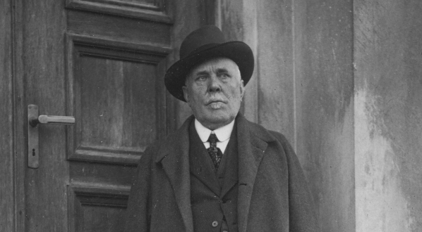  Józef Morozewicz - mineralog, petrograf, profesor Uniwersytetu Jagiellońskiego, członek Polskiej Akademii Umiejętności.  