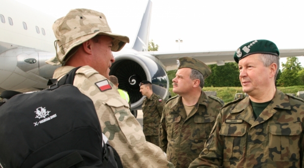  Powitanie II zmiany Polskiego Kontyngentu Wojskowego w Afganistanie 28.05.2008 r.  