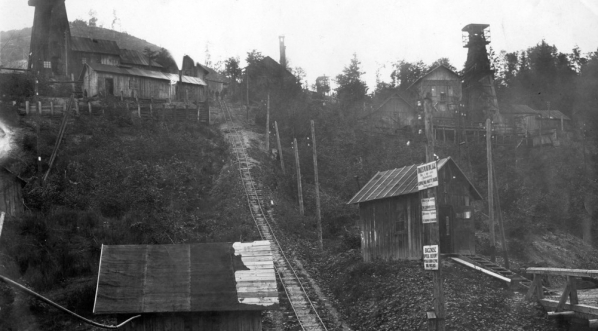  Kopalnia Towarzystwa Naftowego "Segil" w Bitkowie.  