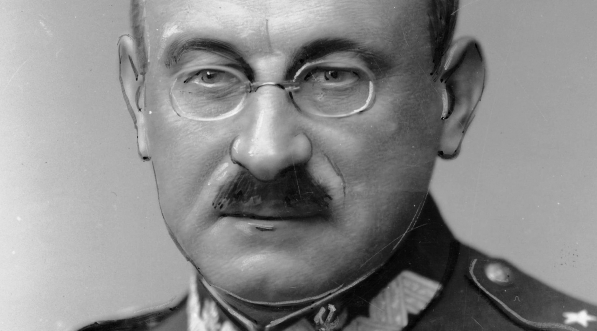  Jan Jur-Gorzechowski.  