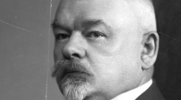  Seweryn Samulski, prezes Rady Interesantów Targów Poznańskich. Fotografia portretowa.  