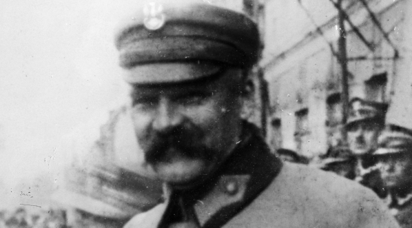  Józef Piłsudski na froncie galicyjskim w 1919 r.  