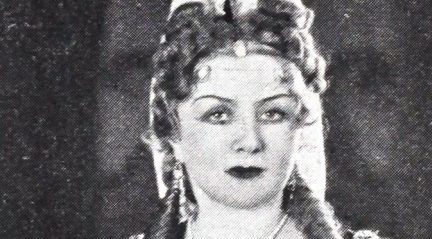  Mieczysława Ćwiklińska jako Królowa Anna w "Szklance wody" Scribe`a.  