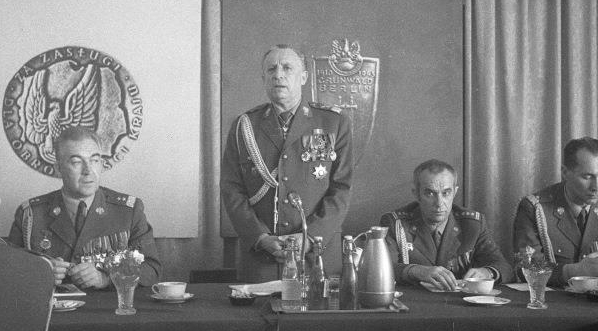  Uroczyste spotkanie partyjne wojskowych w siedzibie "Żołnierza Wolnoci" w Warszawie w maju 1967 roku  
