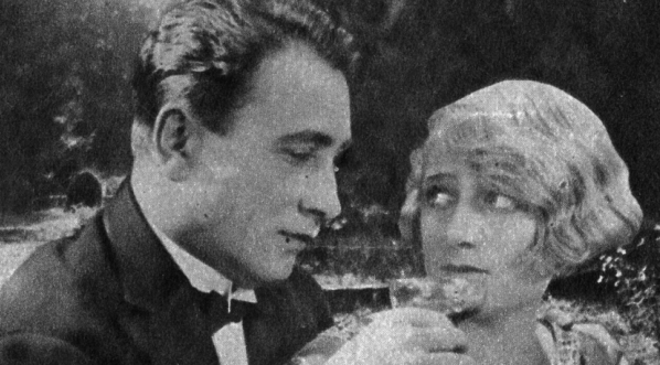  Justian Kazimierz i Maria Modzelewska z filmie Aleksandra Hertza "Ziemia obiecana" z 1927 roku.  
