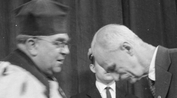  Uroczystości jubileuszowe 140-lecia istnienia Uniwersytetu Warszawskiego 14.05.1958 r.  