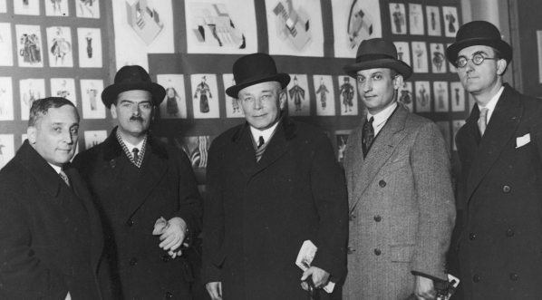  Paryski Salon Jesienny - Międzynarodowa Wystawa Teatralna w Paryżu w 1931 roku.  