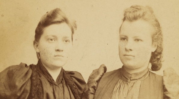  Nela Samotyhowa z Florą Zbrowską.  