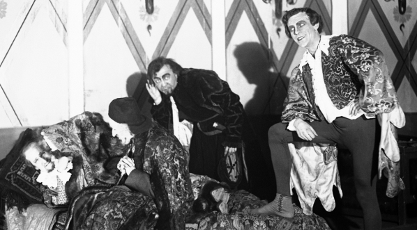  Przedstawienie "Volpone" Bena Jonsona w Teatrze im. Juliusza Słowackiego w Krakowie w grudniu  1927 roku. (5)  