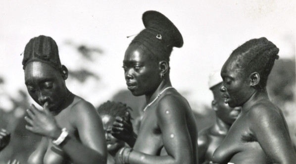  Prowincja Wschodnia, Mangbetu, tańce.  