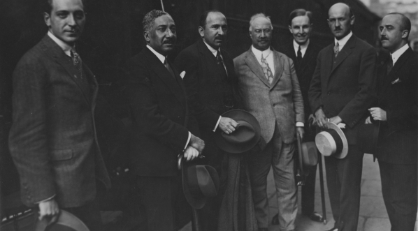  Przyjazd do Warszawy charge d'affaires Poselstwa Egiptu w Polsce Mahmud'a Sabid'a Bey'a.  