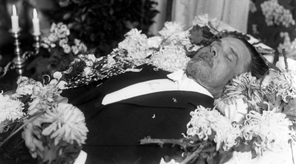  Władysław Reymont na łożu śmierci.  