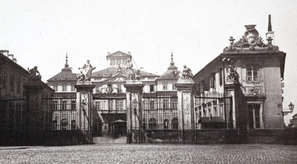  Pałac Brühla w Warszawie.  
