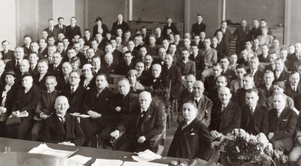  Jubileusz 50-lecia pracy zawodowej Wiktora Gładysza w Związku Drogerzystów R P  