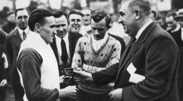  Międzynarodowe Zawody Lekkoatletyczne w Antwerpii w czerwcu 1932 roku.  