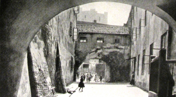  "Alt-Warschau. Augustinerbauten in der Piwna-Strasse."  