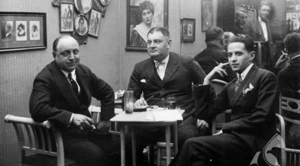  Zdjęcie wykonane przy realizacji filmu Henryka Szaro "Czerwony Błazen" z 1926 roku.  