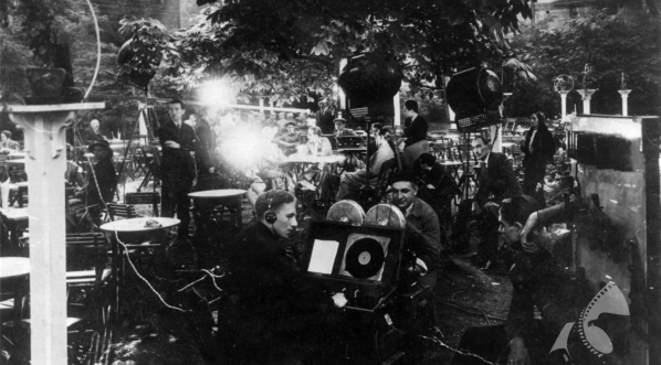  Realizacja filmu Adama Krzeptowskiego "Zamarłe echo" z 1934 roku.  