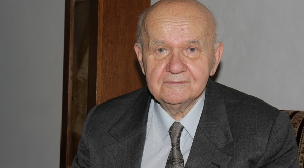  Janusz Tazbir.  