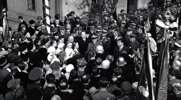  Marszałek Edward Rydz-Śmigły w Czeskim Cieszynie w 1938 roku. (2)  