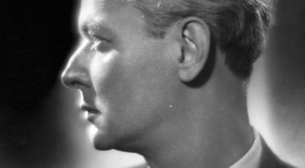  Zbigniew Sawan, aktor. (4)  