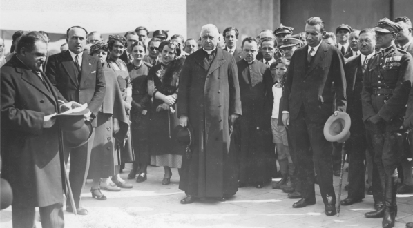  Otwarcie w Poznaniu linii lotniczej Warszawa-Poznań-Berlin w 1934 roku.  